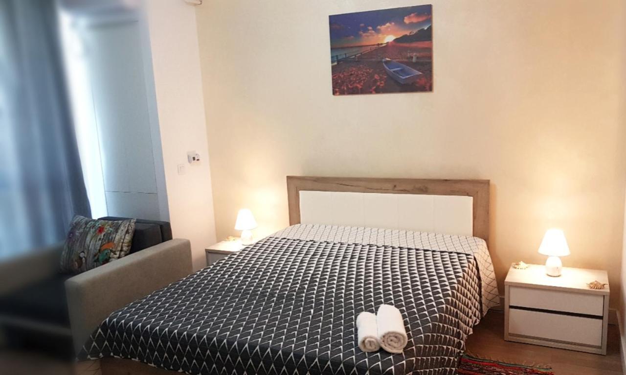 Apartamento Estival Studio By Onix Blue Mamaia Nord Năvodari Exterior foto